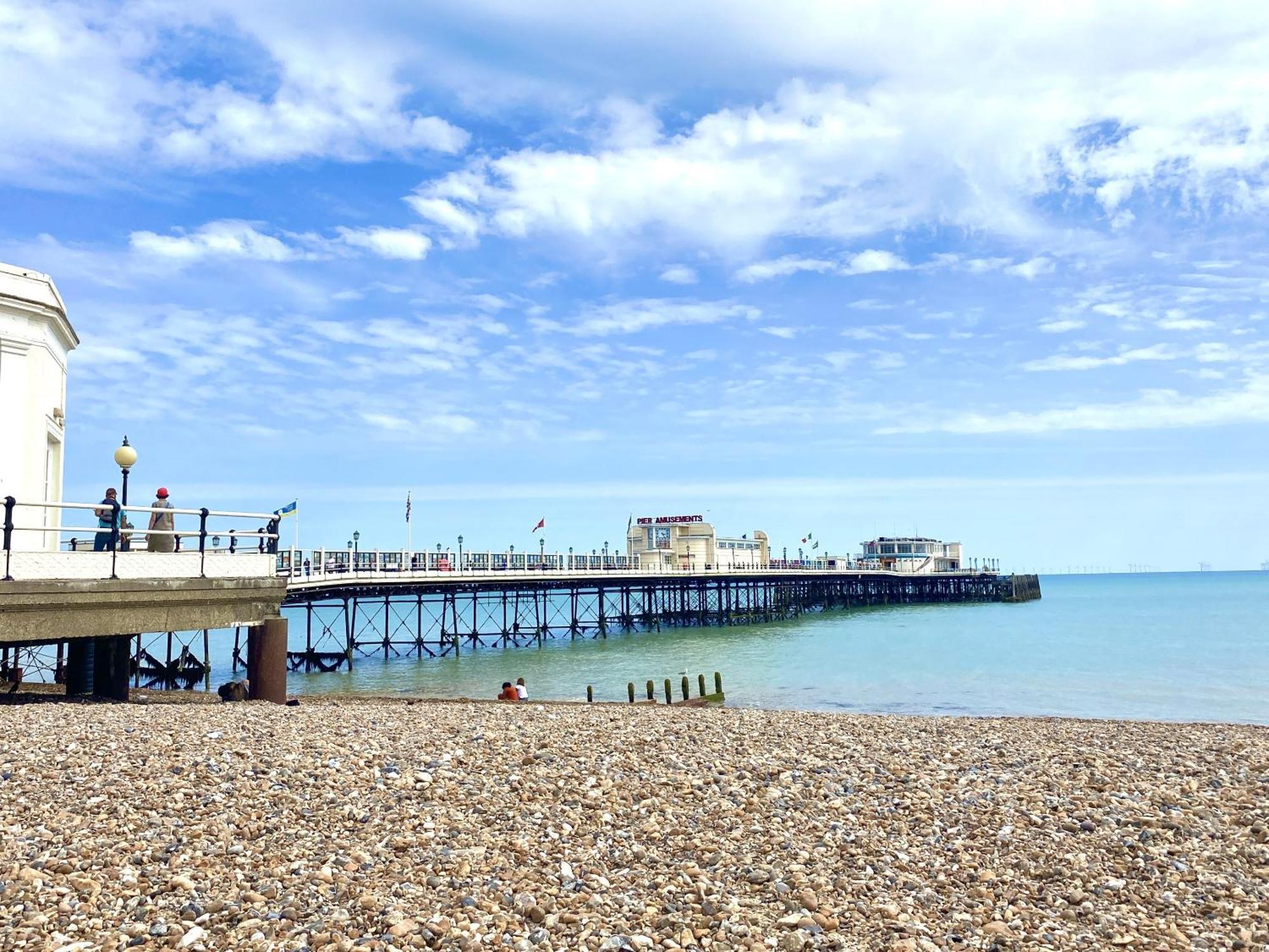 Stunning 2 Bed Apartment Sea Views And Parking Worthing Buitenkant foto